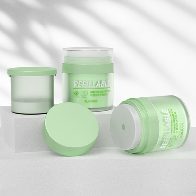 Bezpłatna próbka 50 ml powtórnie wypełniająca się butelka bezpowietrzna z pompą do kremu serumowego